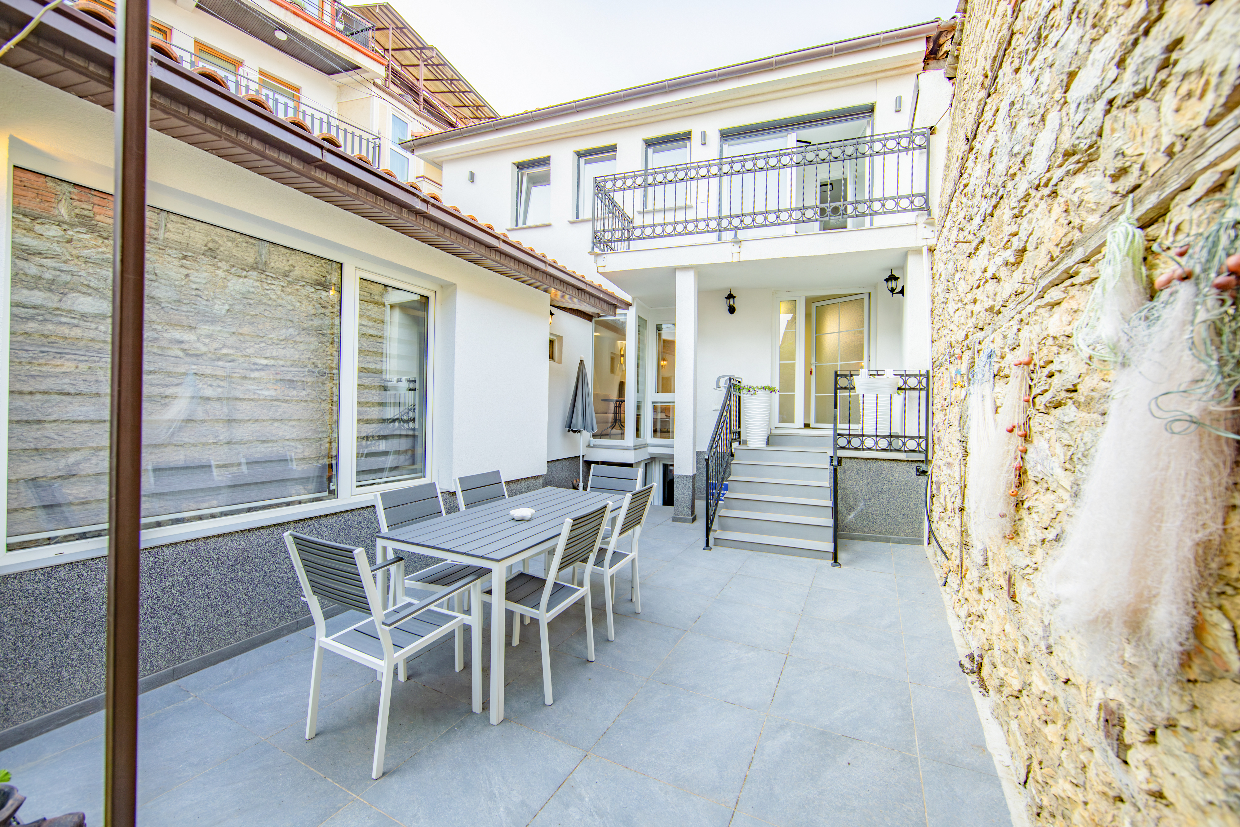 Deluxe Apartment with Garden View